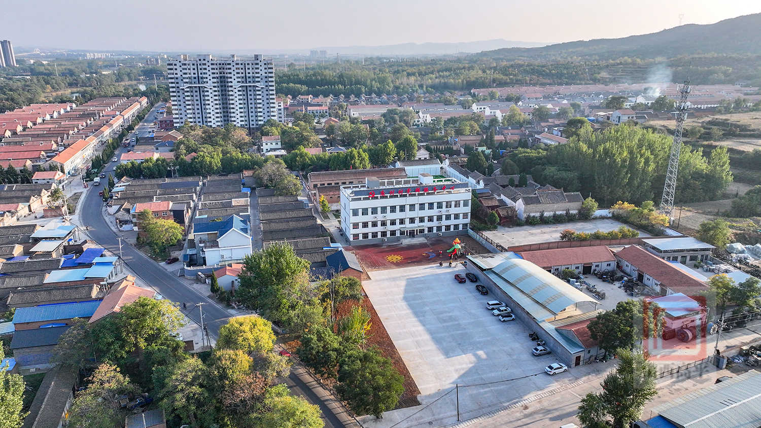 合作社流转土地可以建厂房吗